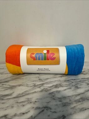 ban.do.Giant Beach Towel - Orange, Yellow & Blue “Smile” 40x72” NEW NIP